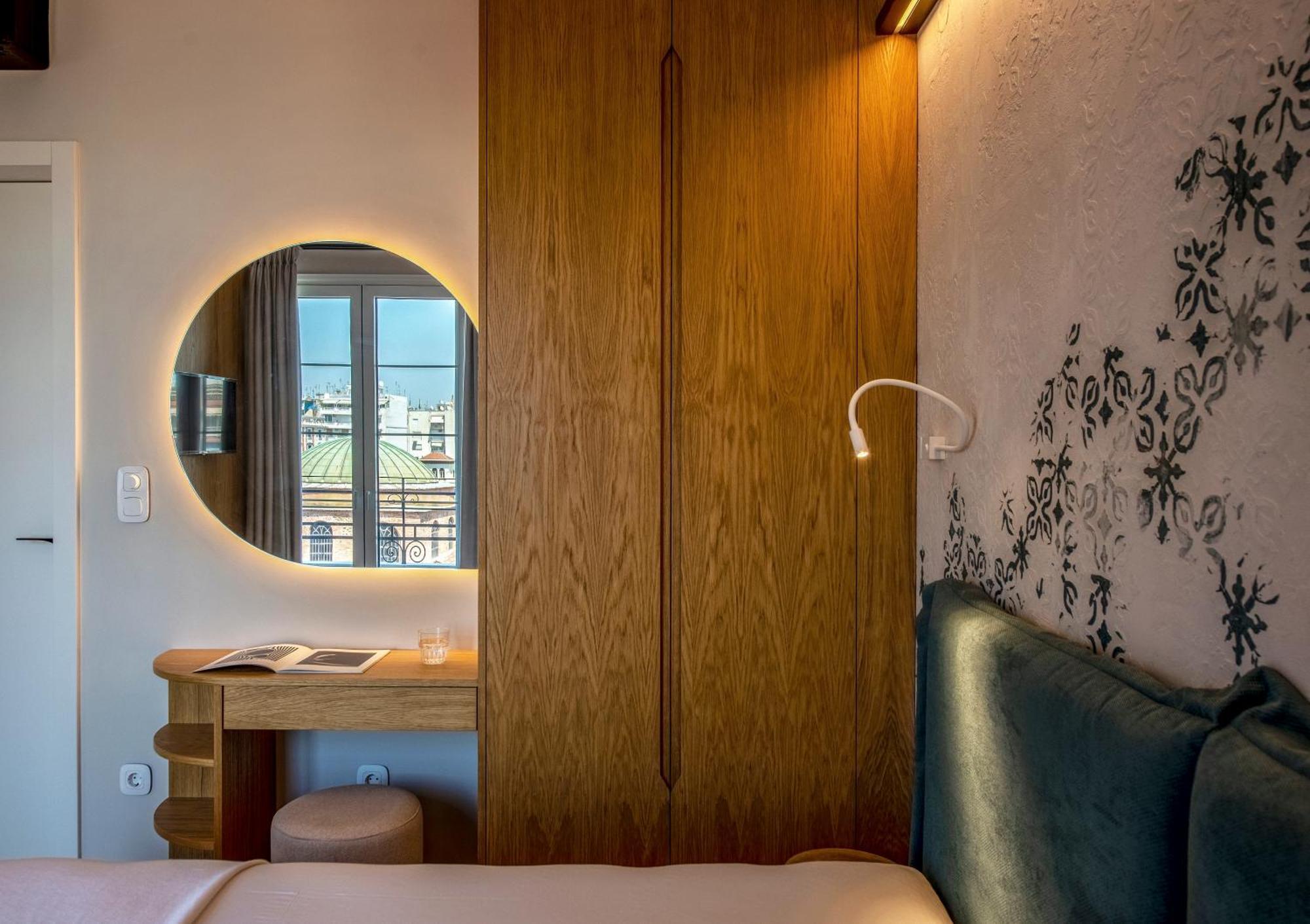Queen Apartment Thessaloniki By Luxlikehome Buitenkant foto